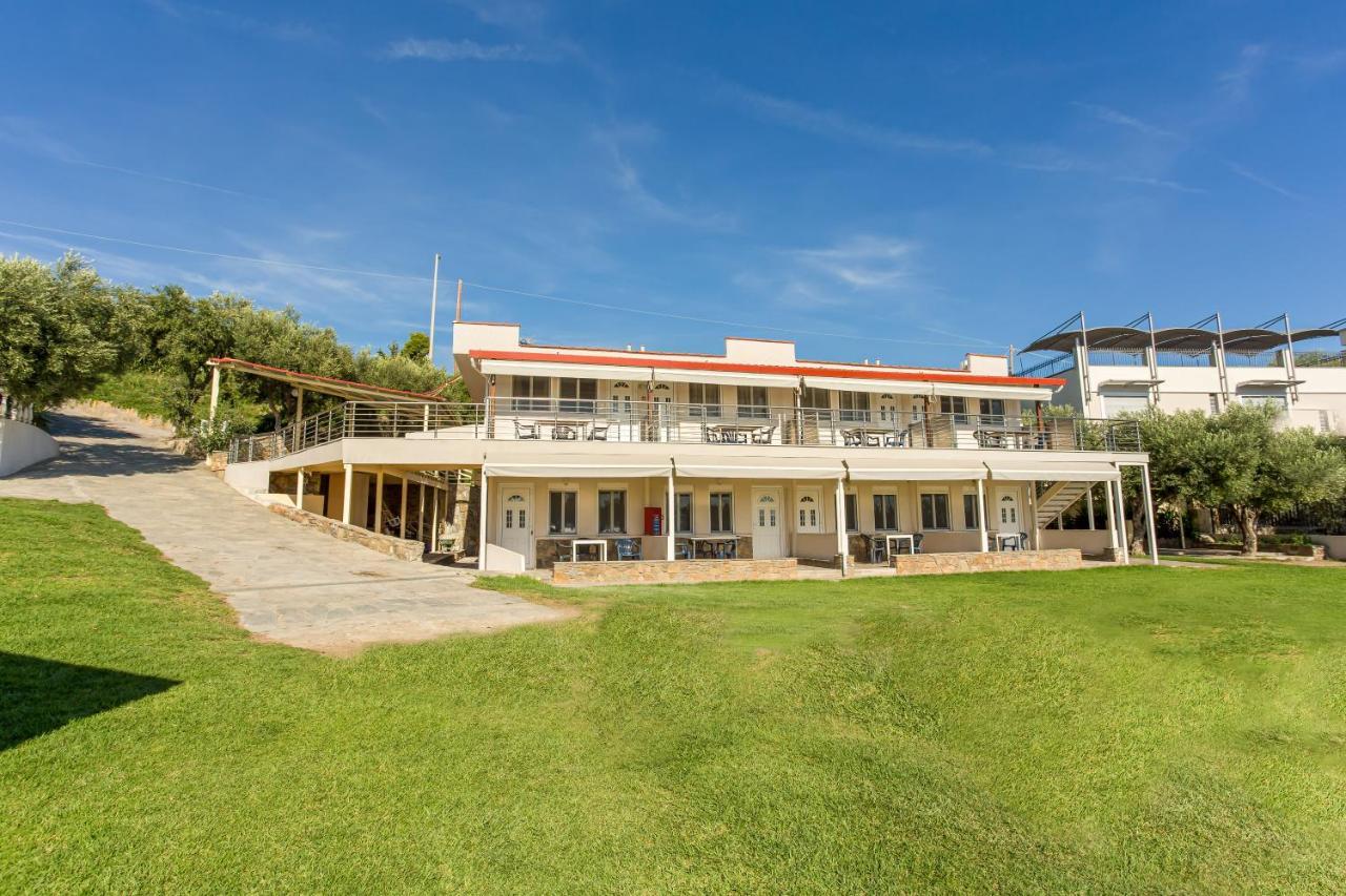 Paradisos Holiday Exterior foto